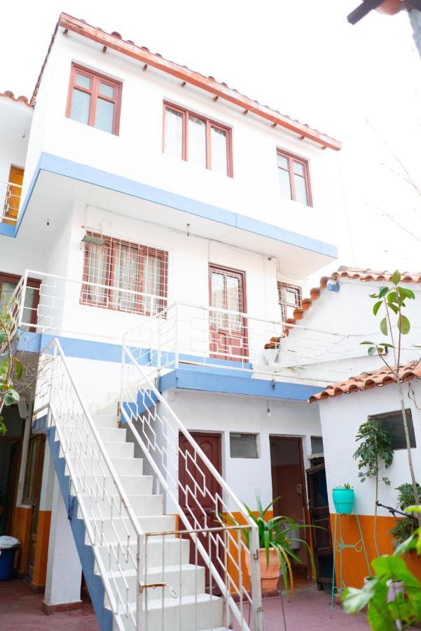 Hostal Zeballos Tarija Kültér fotó