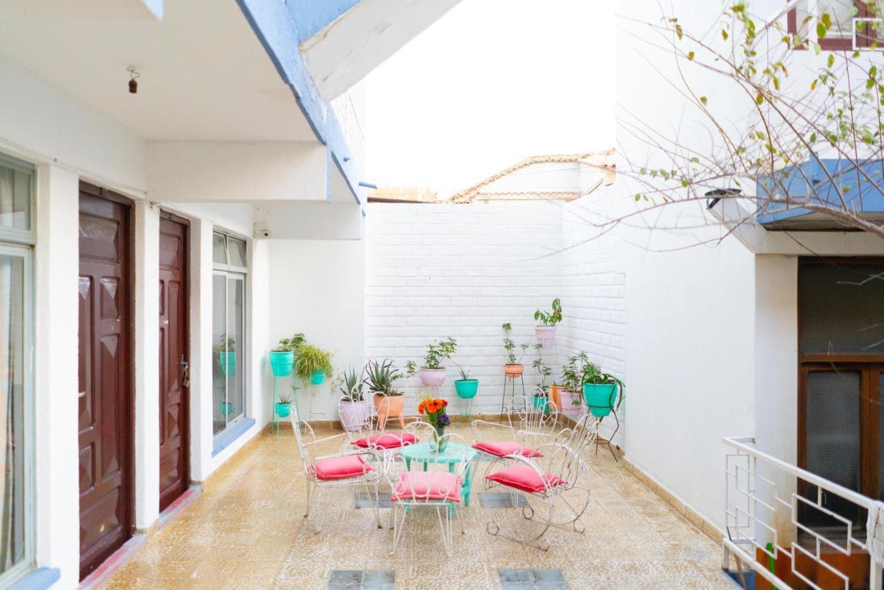 Hostal Zeballos Tarija Kültér fotó