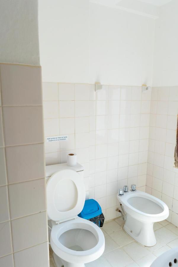 Hostal Zeballos Tarija Kültér fotó