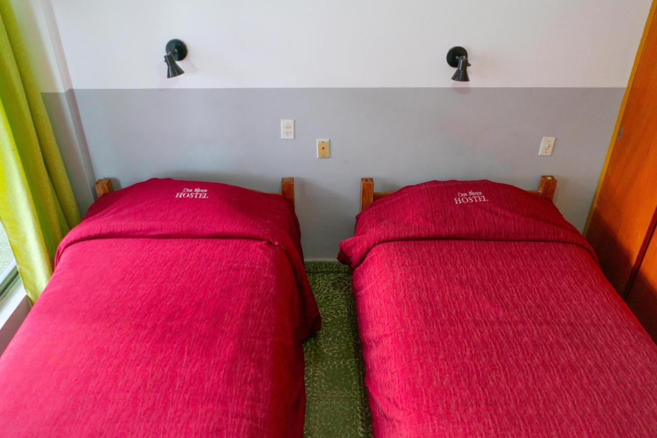 Hostal Zeballos Tarija Kültér fotó