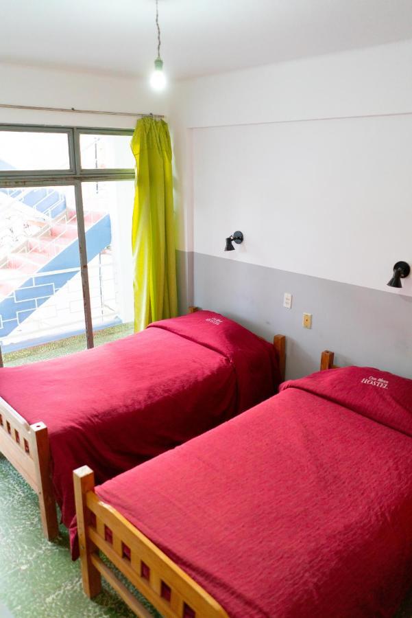 Hostal Zeballos Tarija Kültér fotó